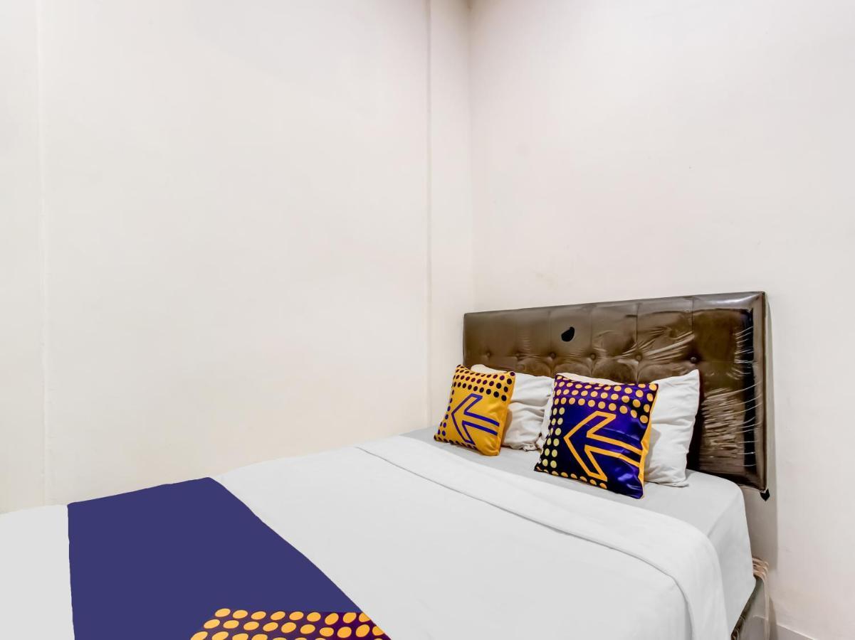 SPOT ON 91374 Asia Stay Semarang Bagian luar foto