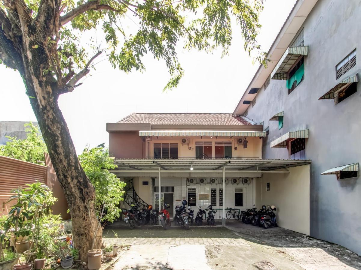 SPOT ON 91374 Asia Stay Semarang Bagian luar foto