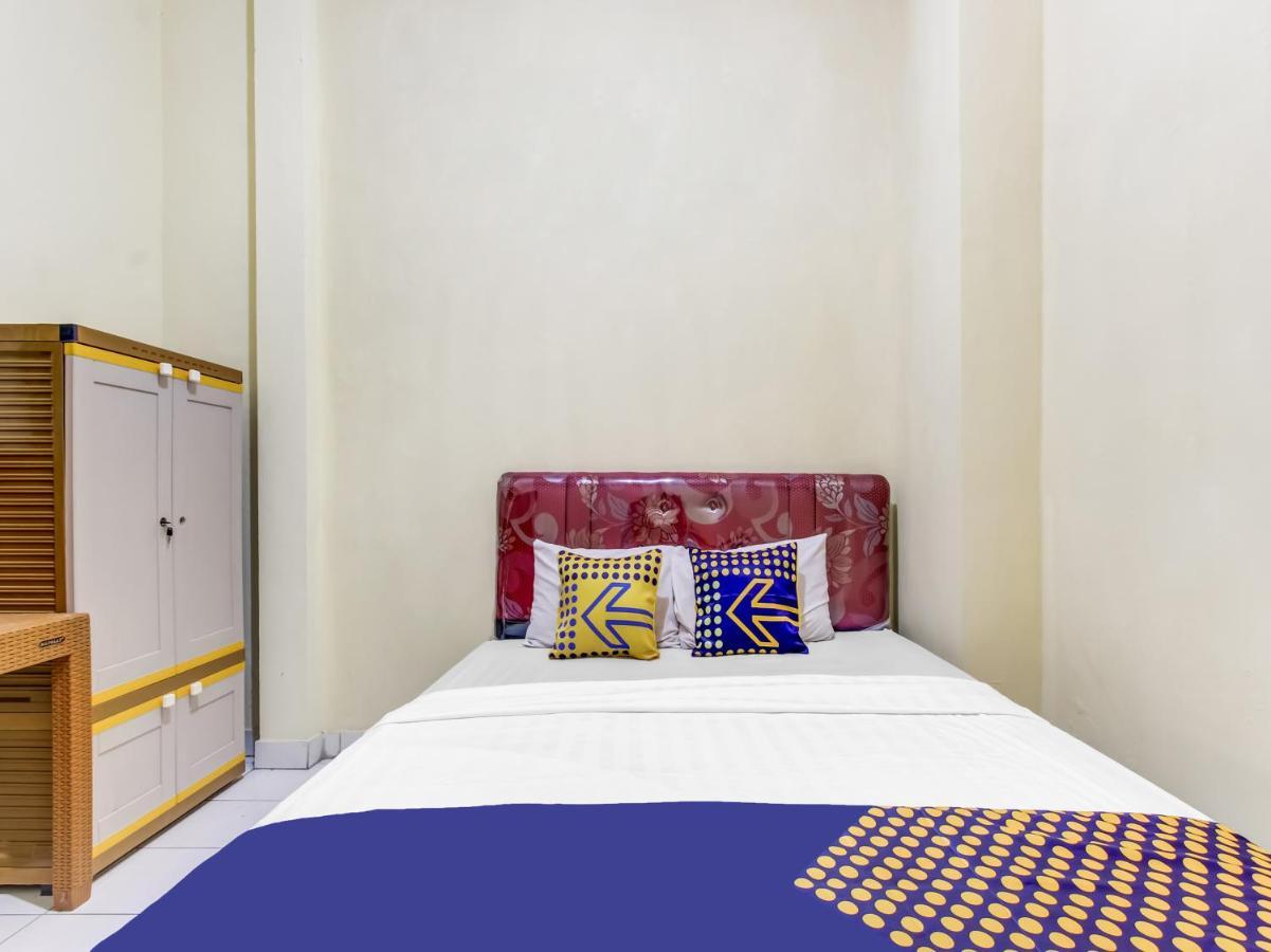 SPOT ON 91374 Asia Stay Semarang Bagian luar foto